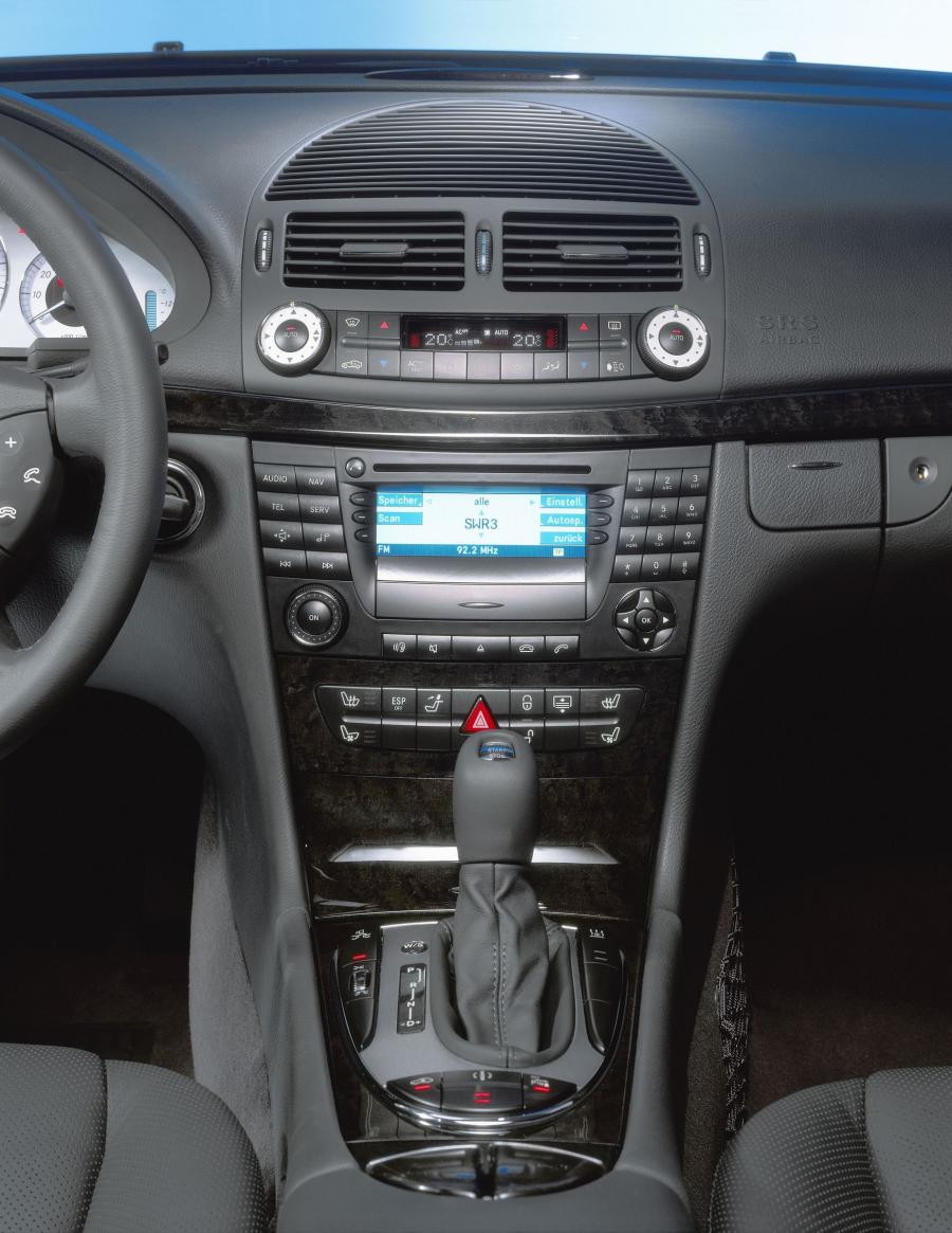 Mercedes-Benz E-Class 2002 года  (фото 388 из 448)